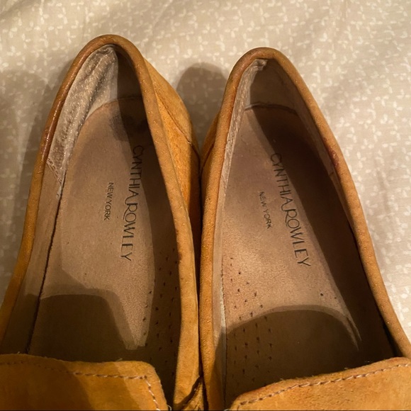 Cynthia Rowley Squeeze Suede Loafers - Picture 5 of 8